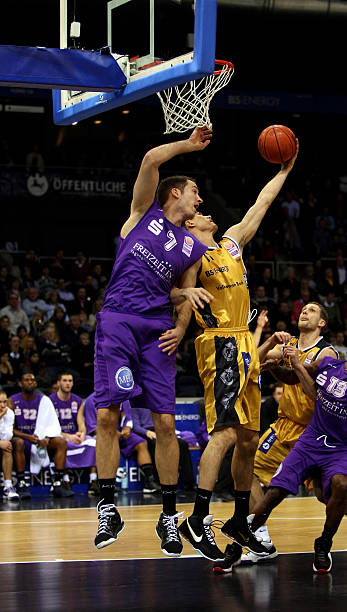 锋线的重要 锋线的重要