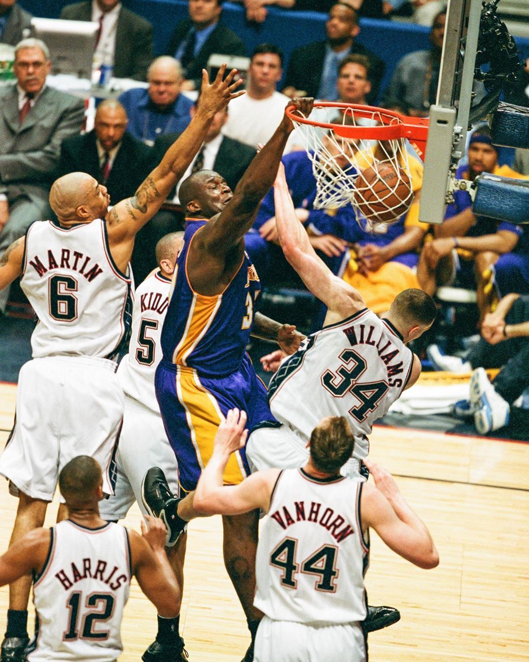 队提供了独 队提供了独