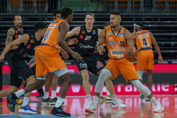 是哈密尔顿 是哈密尔顿